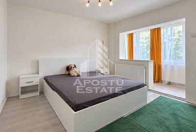 Apartament cu 3 camere decomandat, mobilat în Miorița