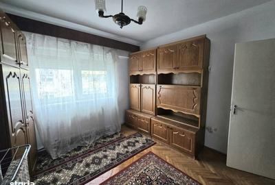 Apartament cu 4 camere în Careiului
