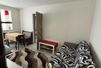 Apartament cu 3 camere semidecomandat în Dacia - 2