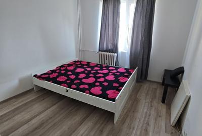 Apartament cu 3 camere în Colentina