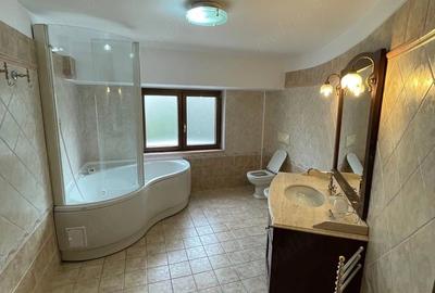 Apartament cu 2 camere decomandat în Decebal