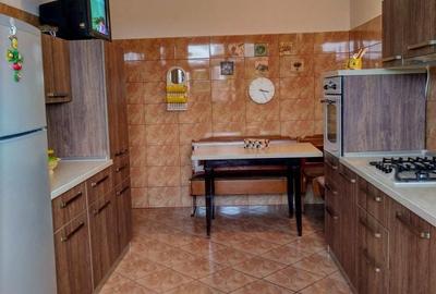 Casă cu 4 camere în Piscu - 5
