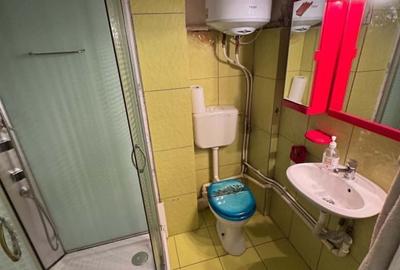 Apartament cu 2 camere în Micro 14