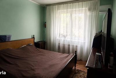 Garsonieră semidecomandată în Eroii Revoluției