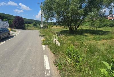 Teren Construcții intravilan de 1423 mp, în Corunca - 1