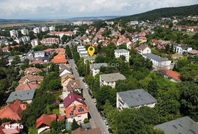 Apartament cu 2 camere decomandat în Cornișa