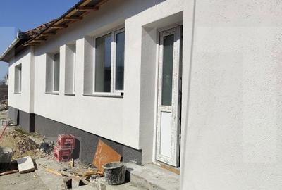 Casă cu 7 camere cu Teren 600 Mp în Bujac - 11