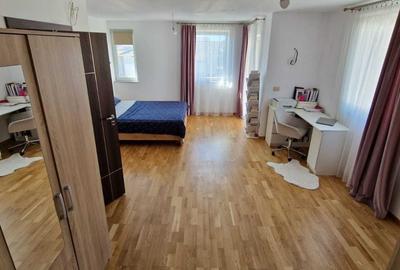 Casă cu 4 camere în Central - 4