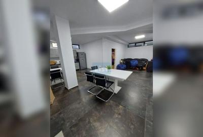 Casă cu 9 camere cu Canalizare în Andrei Mureșanu - 4