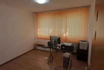 Apartament cu 2 camere semidecomandat în Cantemir