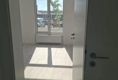 Apartament cu 3 camere decomandat în Militari - 2