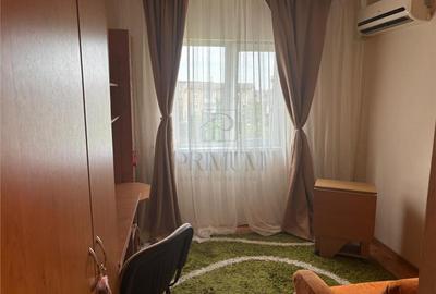 Garsonieră decomandată, mobilată în Girocului