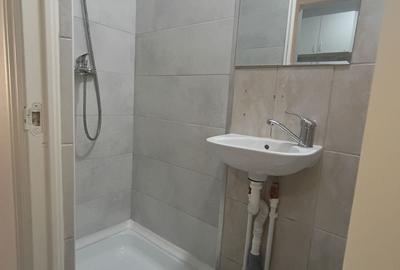 Garsonieră decomandată în Central - 7