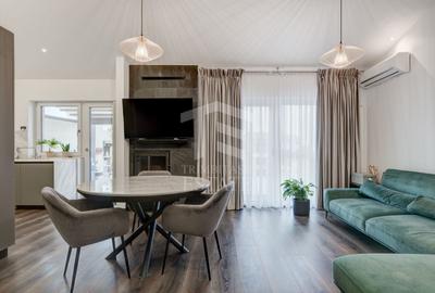 Apartament cu 3 camere semidecomandat, mobilat în Nord