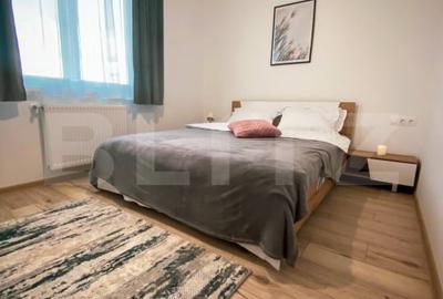 Apartament cu 3 camere decomandat, mobilat în Tractorul