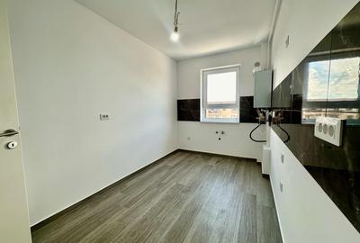 Apartament cu 2 camere decomandat în Tractorul - 7