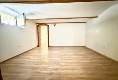 Apartament cu 6 camere decomandat, mobilat în Iosefin - 16