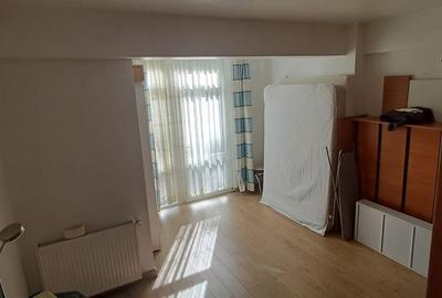 Apartament cu 3 camere în Central - 3