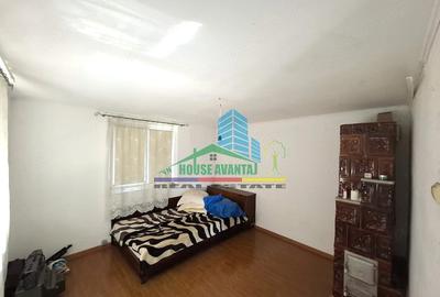 Casă cu 3 camere cu Teren 4400 Mp în Vulturu