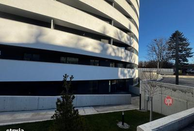 Spațiu comercial, de 40 mp, în Universității - 14