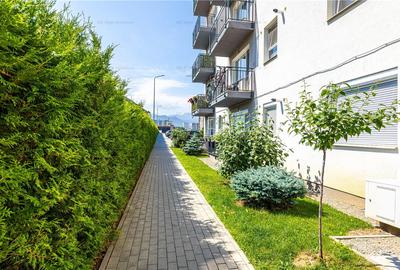 Apartament cu 2 camere decomandat, mobilat în Tractorul - 14