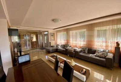 Casă cu 5 camere cu Teren 1750 Mp în Central - 7