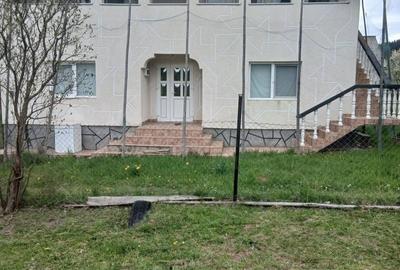 Casă cu 4 camere în Dumbrava - 3