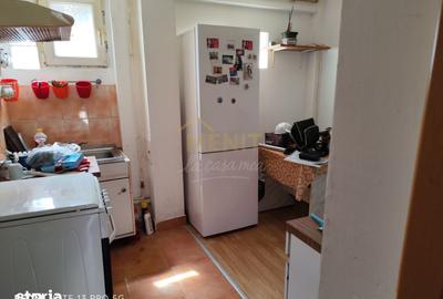 Casă cu 5 camere decomandat cu Canalizare în Pictor Rosenthal - 12
