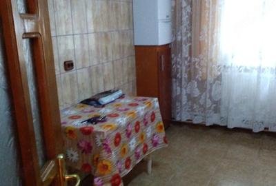 Apartament cu 3 camere decomandat în Burdujeni