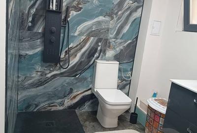 Casă cu 3 camere în Hudum