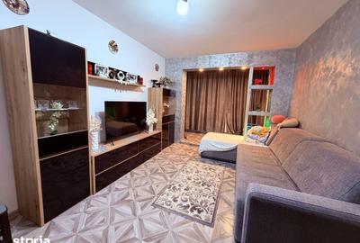 Apartament cu 2 camere decomandat în Micro 4 - 3