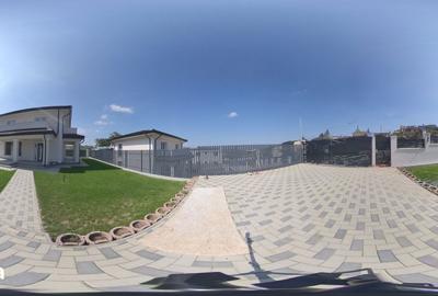Casă cu 4 camere cu Teren 500 Mp în Bârnova
