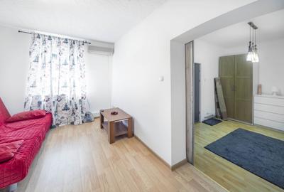 Apartament cu 2 camere semidecomandat, mobilat în Ultracentral