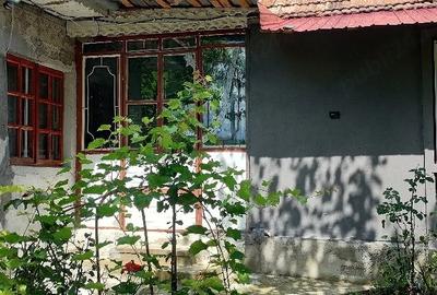 Casă cu 3 camere în Racovițeni