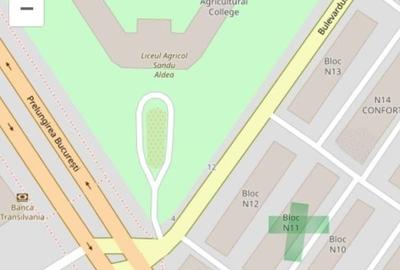 Apartament cu 3 camere semidecomandat în Central