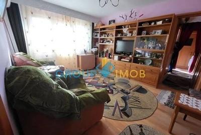 Apartament cu 3 camere semidecomandat în Milcov