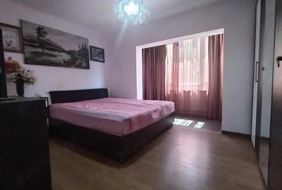 Apartament cu 3 camere decomandat în Dâmbovița - 5
