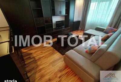 Apartament cu 3 camere, mobilat în Craiovei