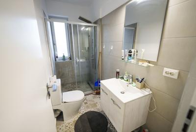 Apartament cu 3 camere semidecomandat, mobilat în Craiovița Nouă - 7