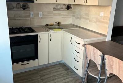 Apartament cu 2 camere decomandat în Popoveni