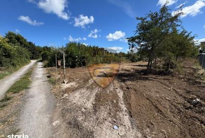 Teren de 900 mp, în Central