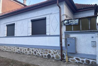 Casă cu 4 camere în Bujac