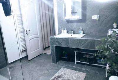 Casă cu Teren 850 Mp în Central - 3