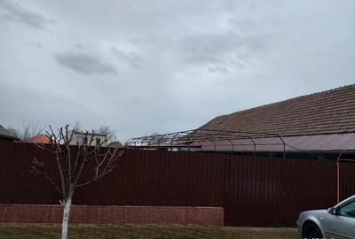 Casă cu 3 camere cu Teren 1200 Mp în Carani - 2