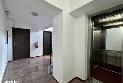 Apartament cu 3 camere, mobilat în Centrul Civic