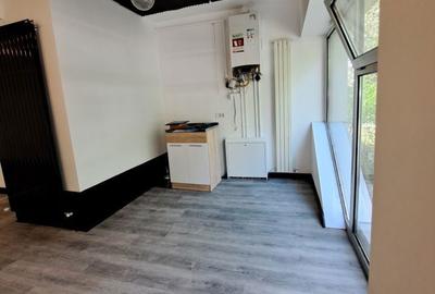 Spațiu comercial, de 60 mp, în Gării - 3