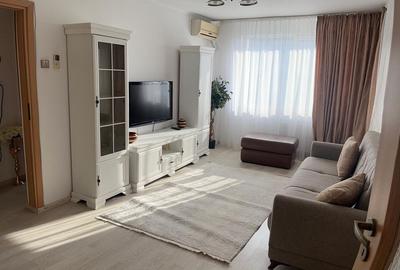 Apartament cu 4 camere semidecomandat în Berceni