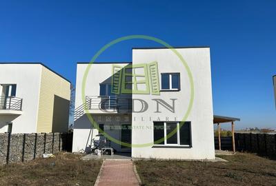 Casă individuală cu 4 camere cu Teren 300 Mp în Pielești - 1