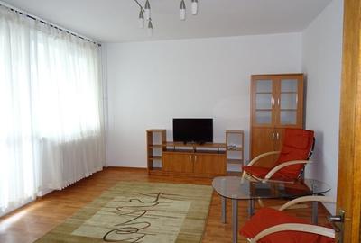 Apartament cu 2 camere decomandat în Tei
