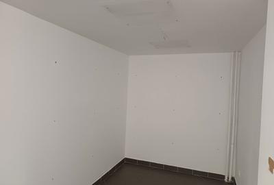 Spațiu comercial, de 100 mp, în Ultracentral - 2